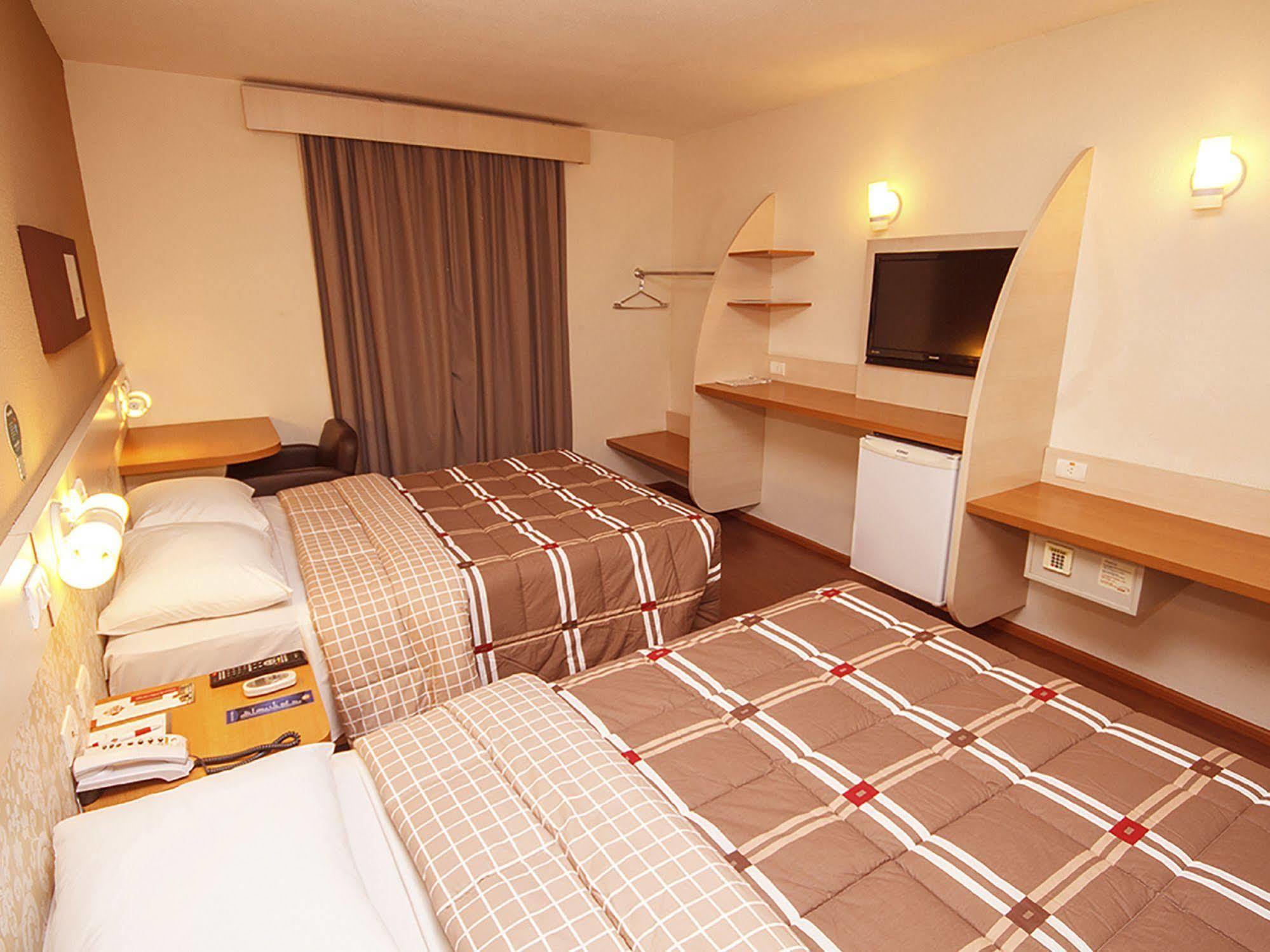 Hotel 10 Dourados Εξωτερικό φωτογραφία